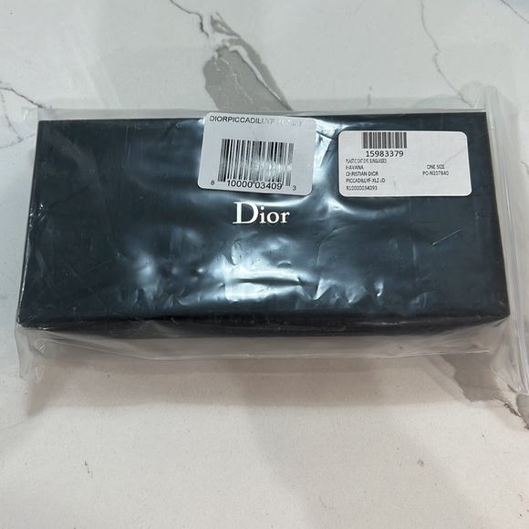 Brand new Christian Dior Havana sunglasses. Never worn. - Picture 6 of 7